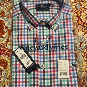 Mens M Vineyard Vines classic fit button down